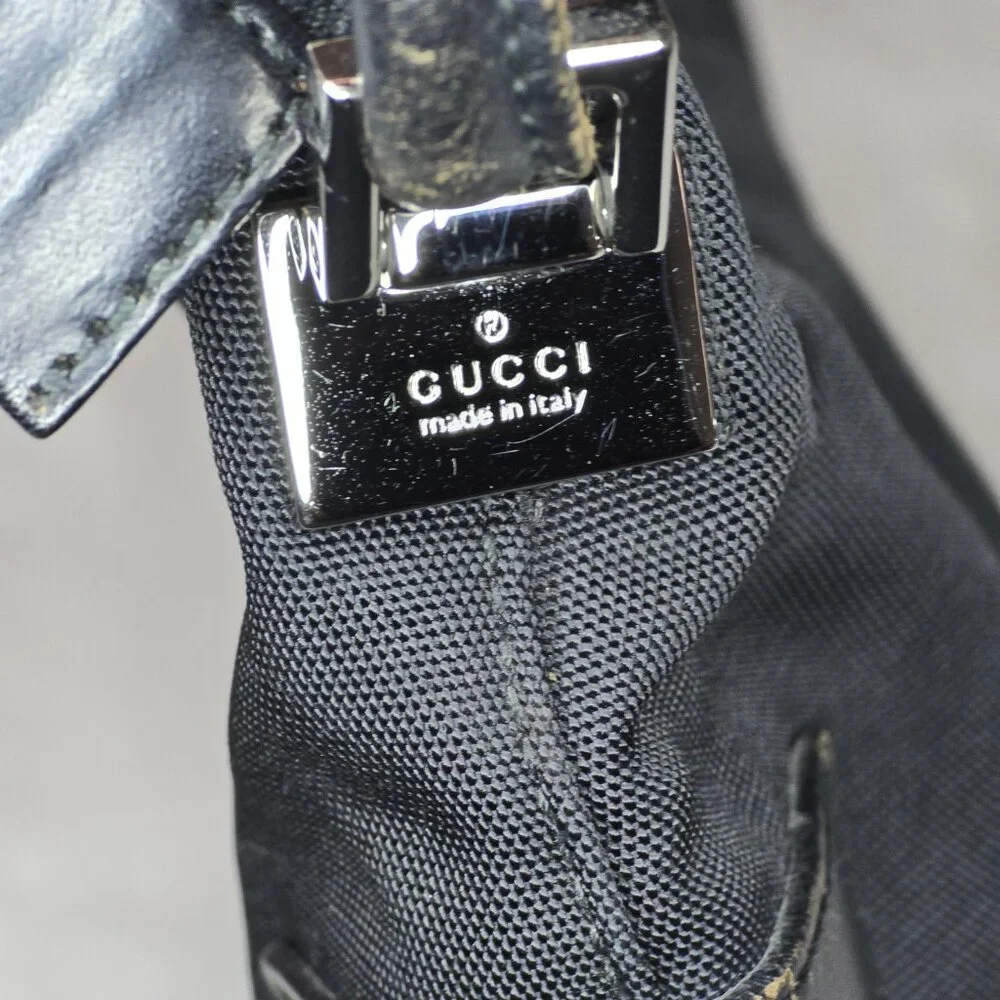 Gucci Black Leather Nylon Purse Shoulder Vintage Bag